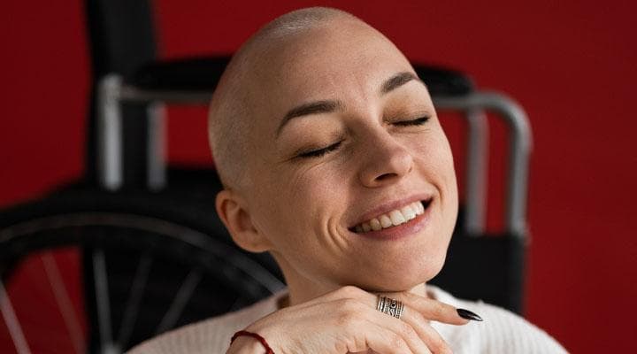 6-tips-for-losing-your-hair-during-chemo-onevillage